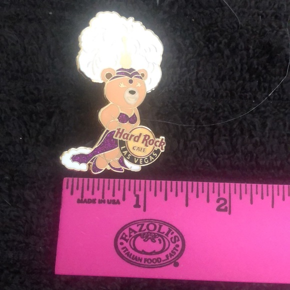 LAS VEGAS,Hard Rock Cafe Pin,Super Sexy Show Girl Bear,Must See - Picture 10 of 12